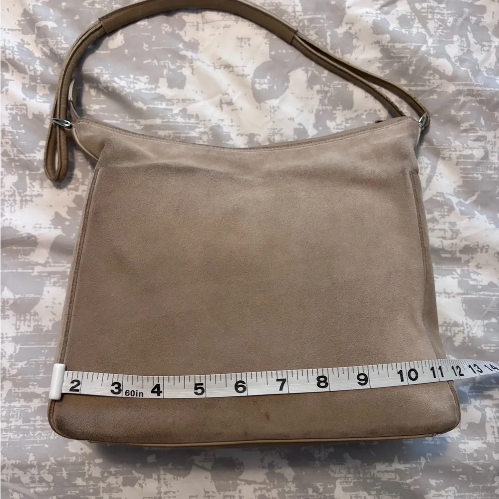 Gucci Beige Suede Hobo Shoulder Bag - Picture 10 of 14